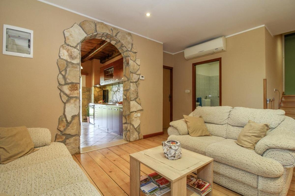 Dea In Kmeti Villa Žminj Екстериор снимка